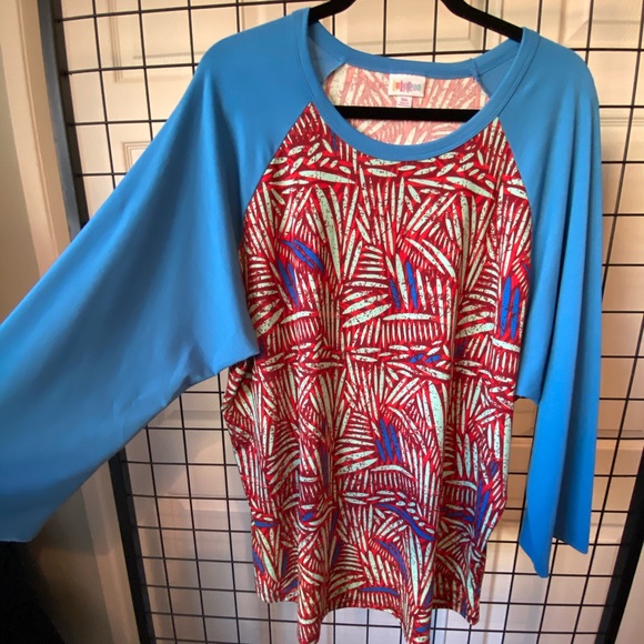 NWT plus size baseball tee LulaRoe - Picture 3 of 5